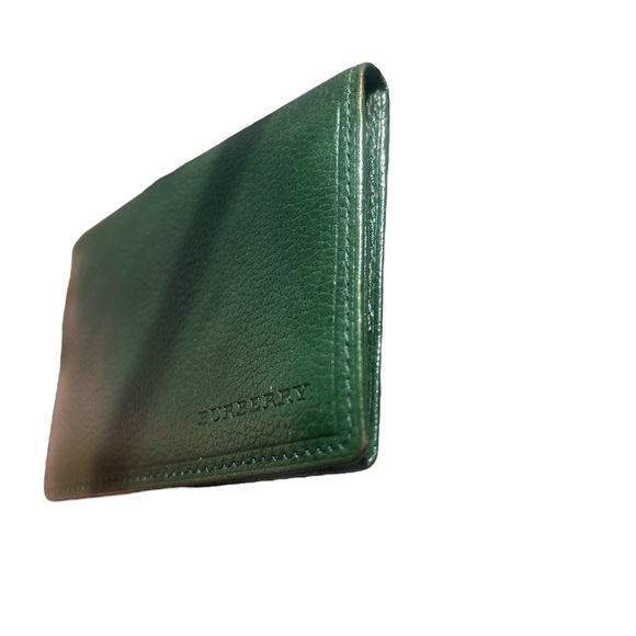 BURBERRY GREEN CARD CASE 🔥 - Picture 5 of 8